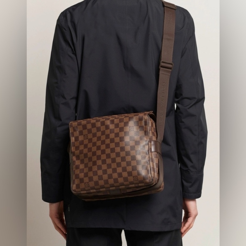 LOUIS VUITTON NAVIGLIO DAMIER EBENE FRANCE 2010 EUC PRISTINE - Picture 13 of 13